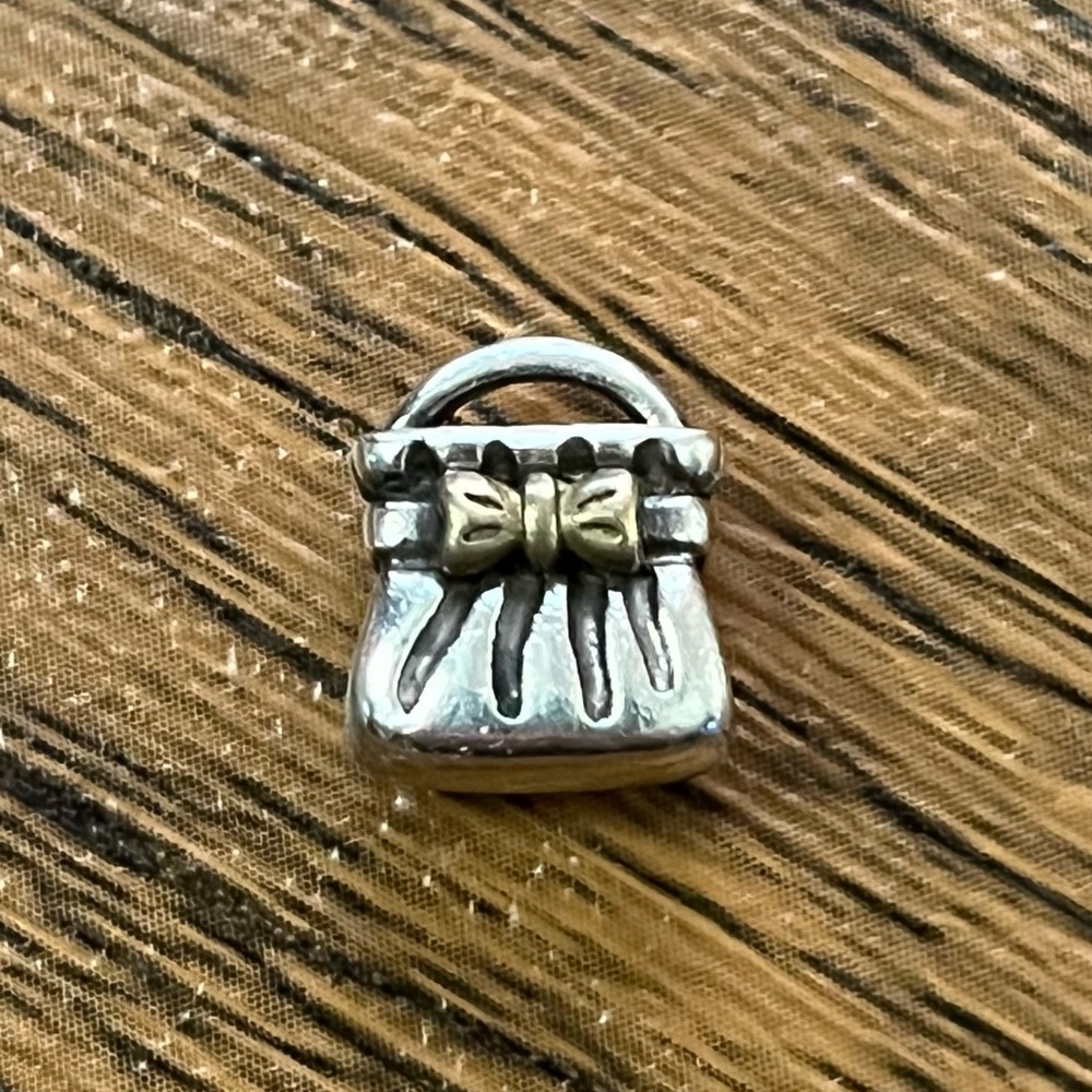 Pandora shopping bag charm